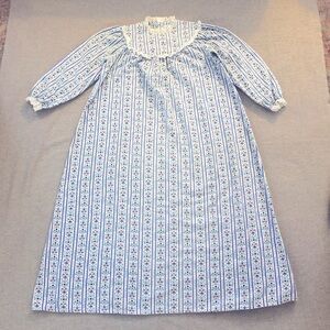 Lanz of Salzburg Tyrollean Flannel Nightgown 100% Cotton size small pink blue